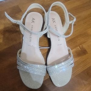 Anna Klein Sparkling Wedges